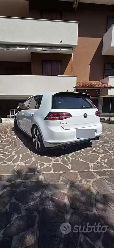 Usata VW Golf VII GTI 230 CV (169 kW) 2014 Bianco Berlina