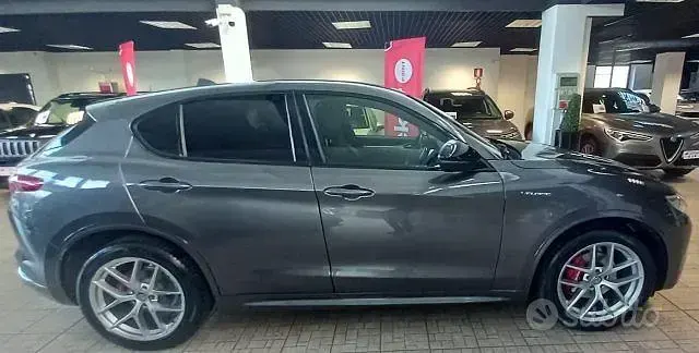 Usata Alfa Romeo Stelvio Veloce 209 CV (153 kW) 2022 Grigio SUV