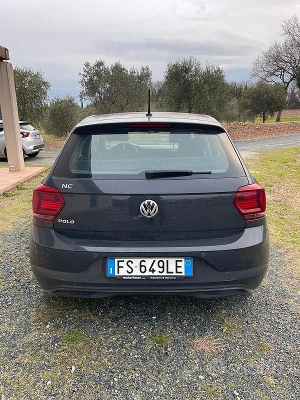 Usata VW Polo 60 CV (44 kW) 2019 Grigio Berlina