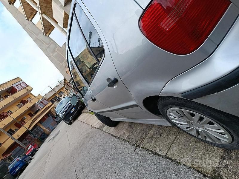 Usata VW Polo 2000 Grigio Berlina