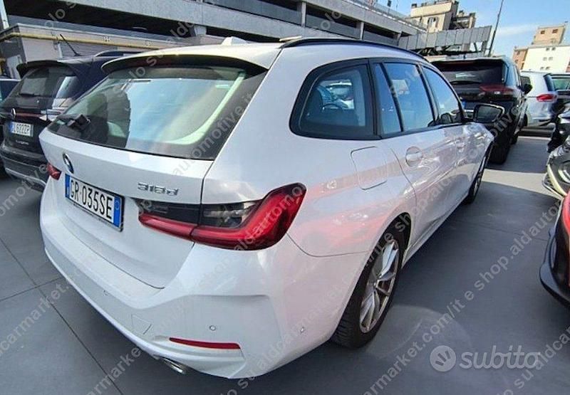 Usata BMW 318 Efficient Dynamics 150 CV (110 kW) 2023 Bianco Station wagon