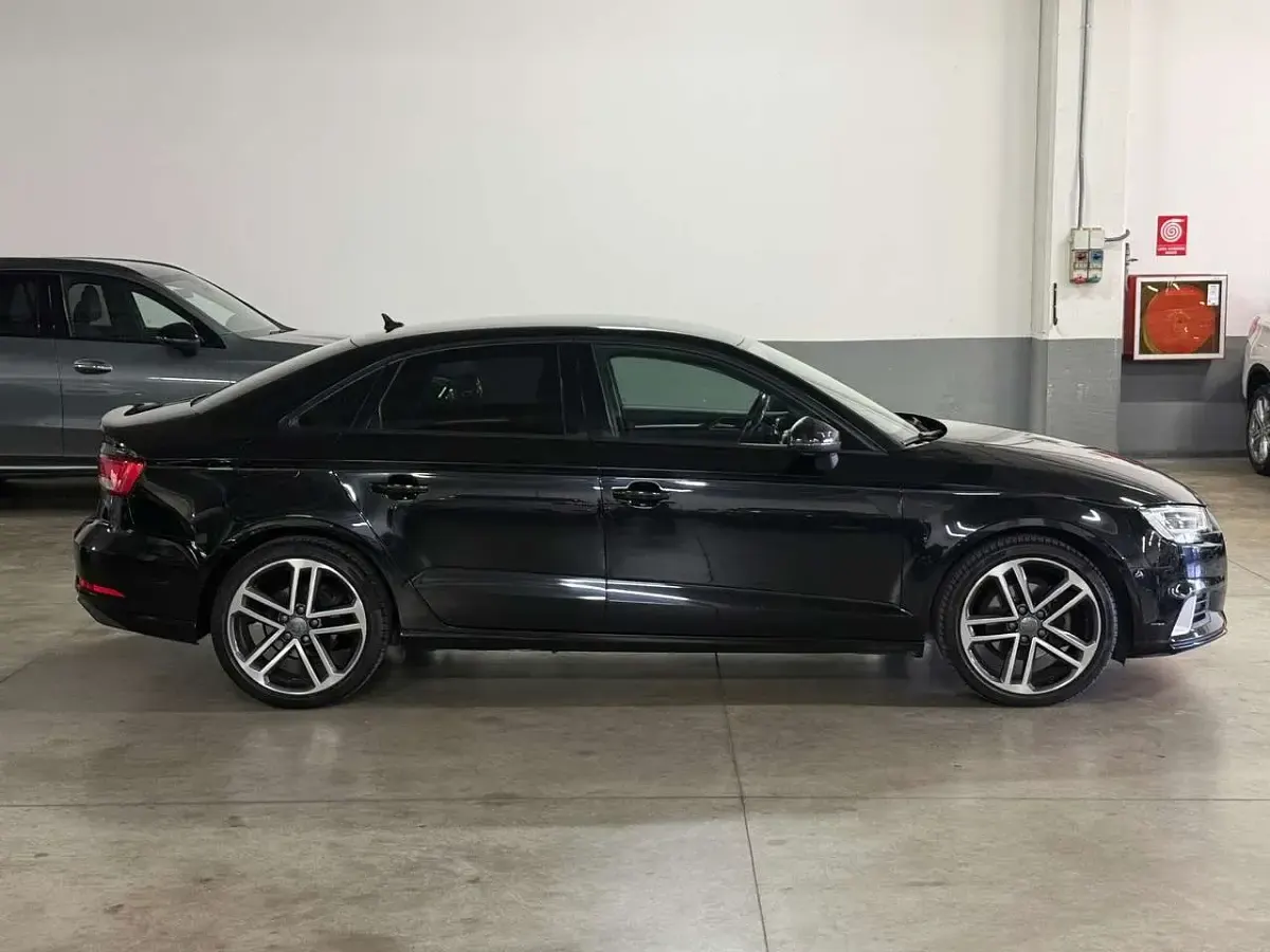 Usata Audi A3 Sport 116 CV (85 kW) 2017 Nero Berlina