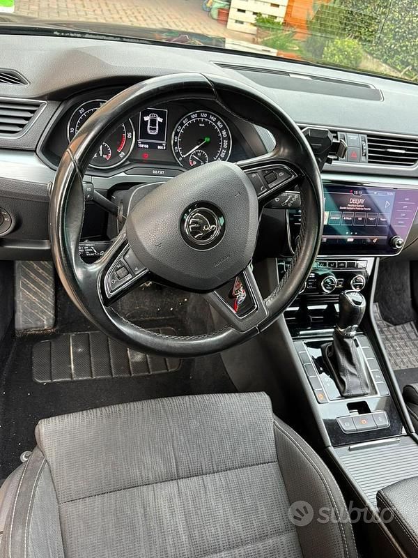 Usata Skoda Superb 2018 Nero Station wagon