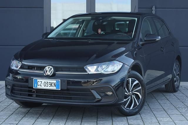Usata VW Polo Life 95 CV (69 kW) 2025 Nero Utilitaria