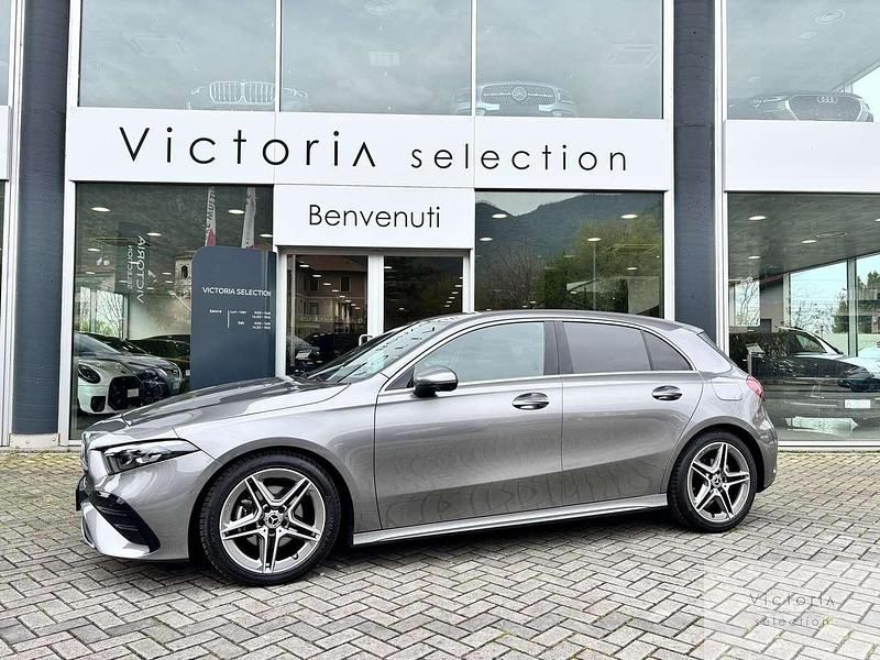 Usata Mercedes A200 AMG Line Premium 150 CV (110 kW) 2024 Grigio Berlina