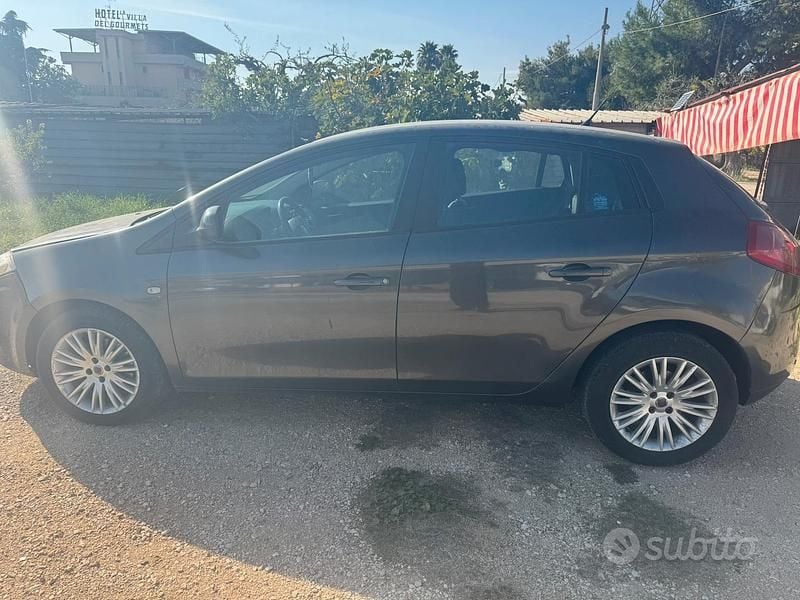 Usata Fiat Bravo 105 CV (77 kW) 2009 Grigio Utilitaria