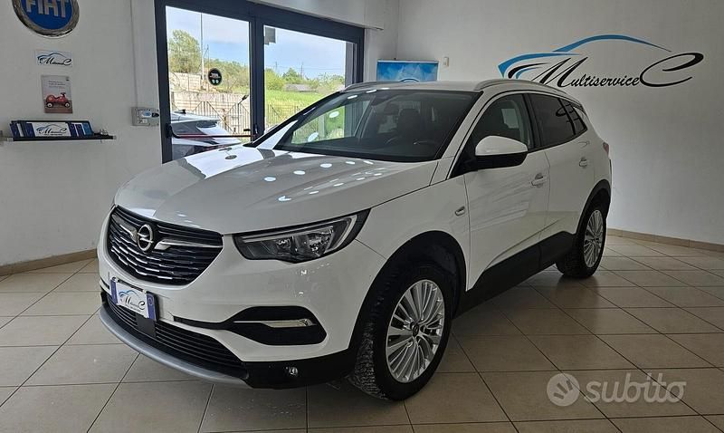 Usata Opel Grandland X Innovation 120 CV (88 kW) 2018 Bianco SUV