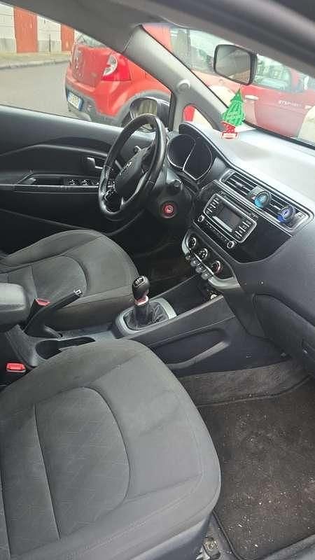 Usata Kia Rio EX 110 CV (80 kW) 2016 Berlina