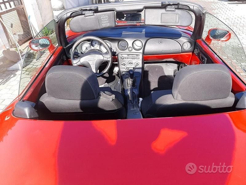 Usata Fiat Barchetta 131 CV (96 kW) 1995 Rosso Cabrio