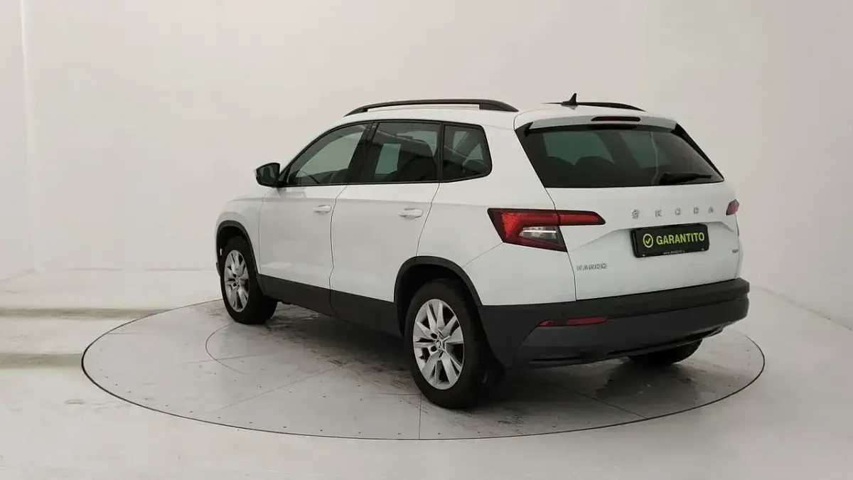 Usata Skoda Karoq Executive 150 CV (110 kW) 2021 Bianco SUV