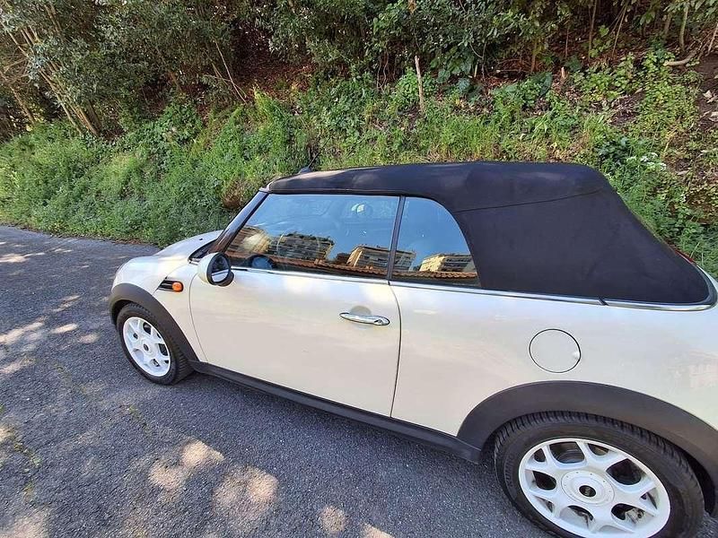 Usata Mini Cooper Cabriolet 116 CV (85 kW) 2015 Cabrio