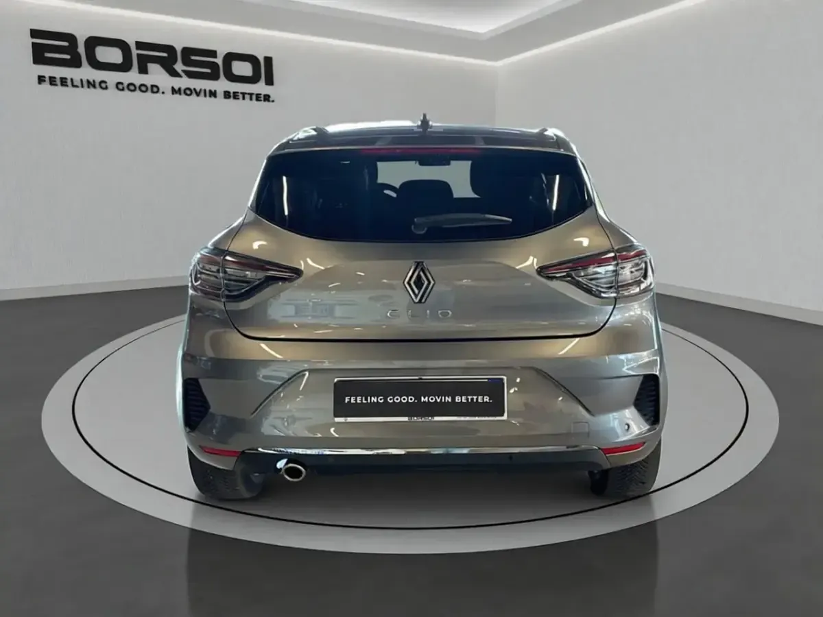 Usata Renault Clio V Techno 91 CV (66 kW) 2025 Grigio scisto Berlina