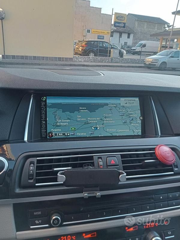 Usata BMW 520 Luxury Line 190 CV (139 kW) 2016 Nero Station wagon