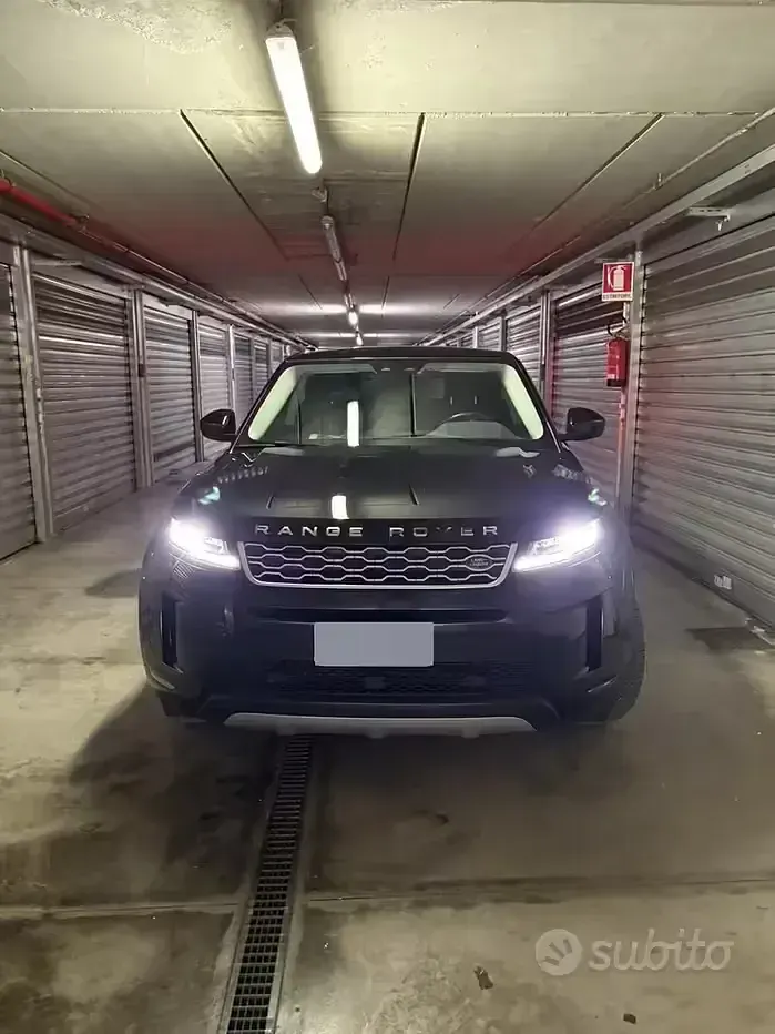 Usata Land Rover Range Rover evoque 150 CV (110 kW) 2020 Nero SUV