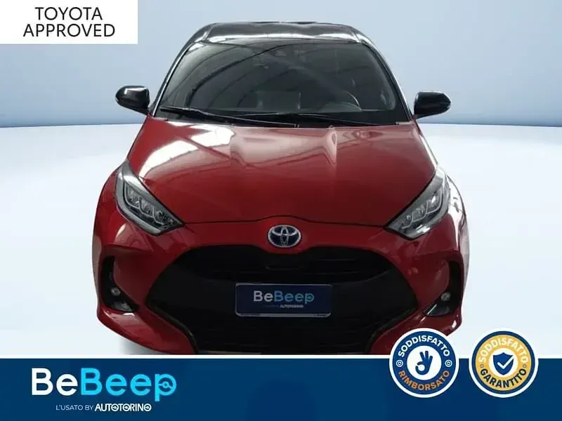 Usata Toyota Yaris Style 115 CV (84 kW) 2022 Rosso metallizzato Utilitaria