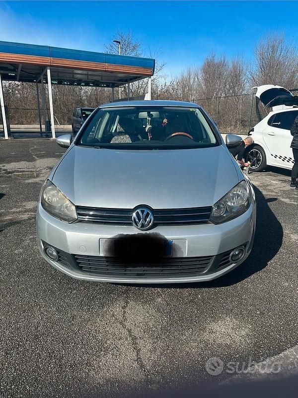 Usata VW Golf VI Highline 105 CV (77 kW) 2010 Grigio Utilitaria
