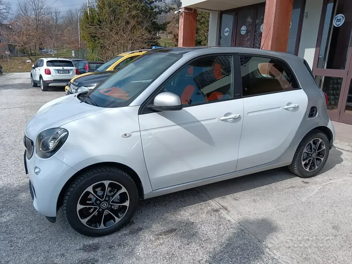 Occasion Smart ForFour 71 ch (52 kW) 2015 Blanc Citadine