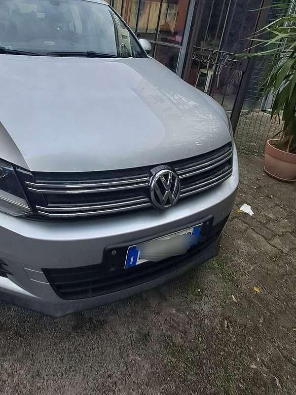 Begagnad VW Tiguan Trendline 122 HK (89 kW) 2015 Silver SUV