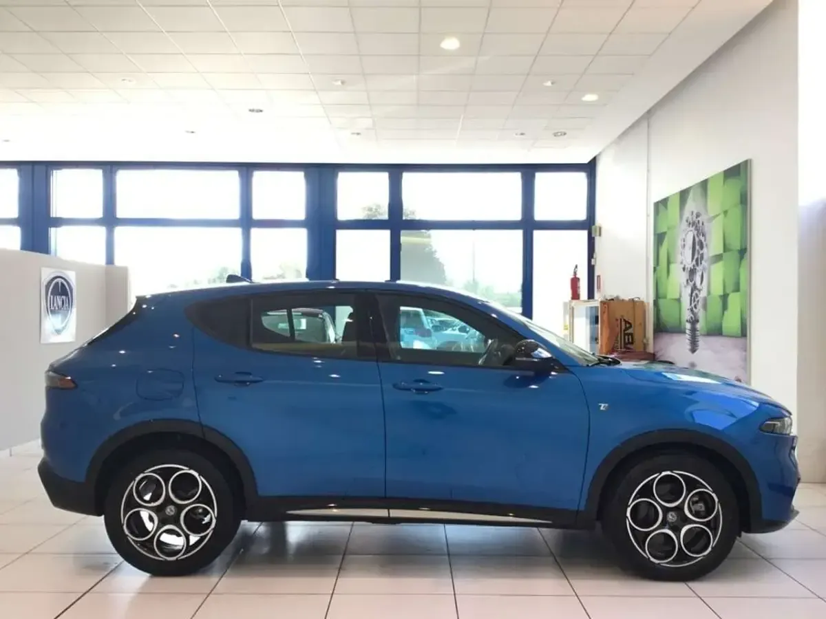 Usata Alfa Romeo Tonale Ti 131 CV (96 kW) 2023 Blu/azzurro SUV