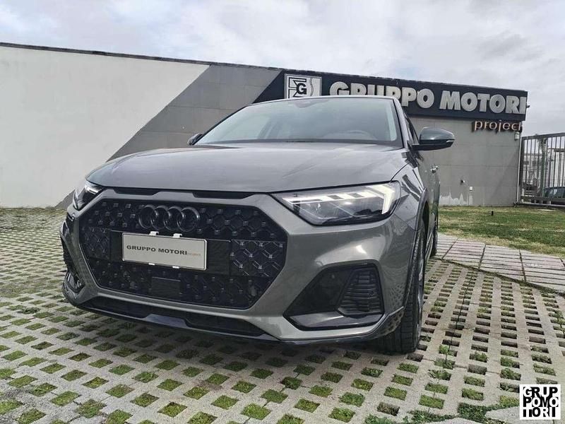 Usata Audi A1 110 CV (80 kW) 2024 Grigio SUV