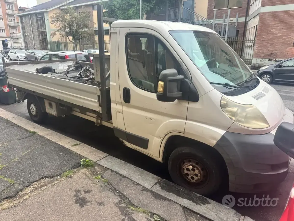 Usata Fiat Ducato 120 CV (88 kW) 2007 Grigio Furgone