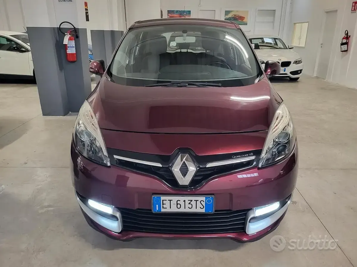 Usata Renault Scenic E-Tech 111 CV (81 kW) 2014 Viola Monovolume
