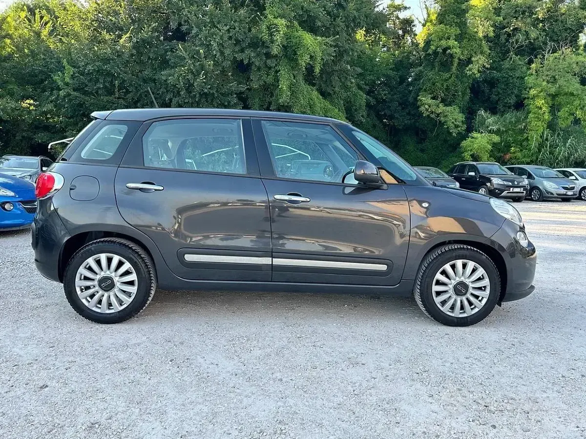 Usata Fiat 500L Lounge 95 CV (69 kW) 2015 Grigio Monovolume