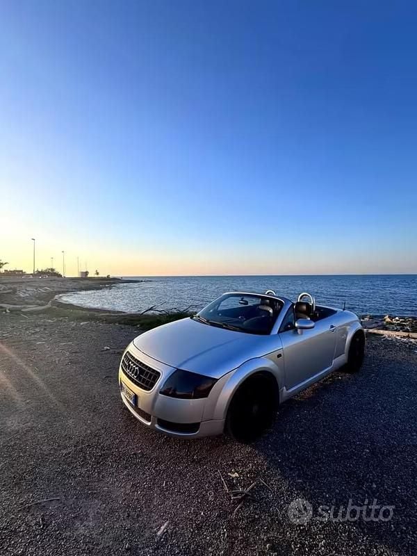 Usata Audi TT Roadster 2004 Grigio Cabrio
