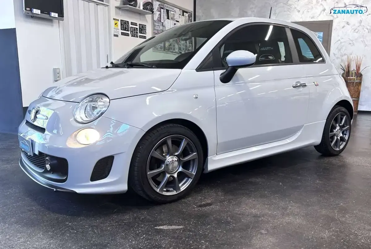 Usata Abarth 595 140 CV (102 kW) 2015 Grigio campovolo Coupé