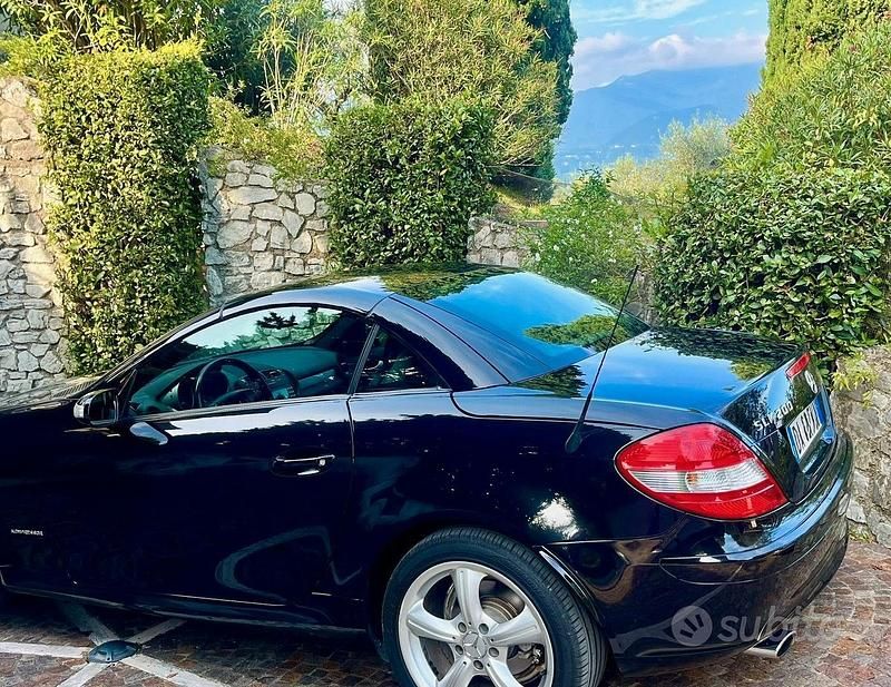 Usata Mercedes SLK200 163 CV (119 kW) 2006 Nero Cabrio