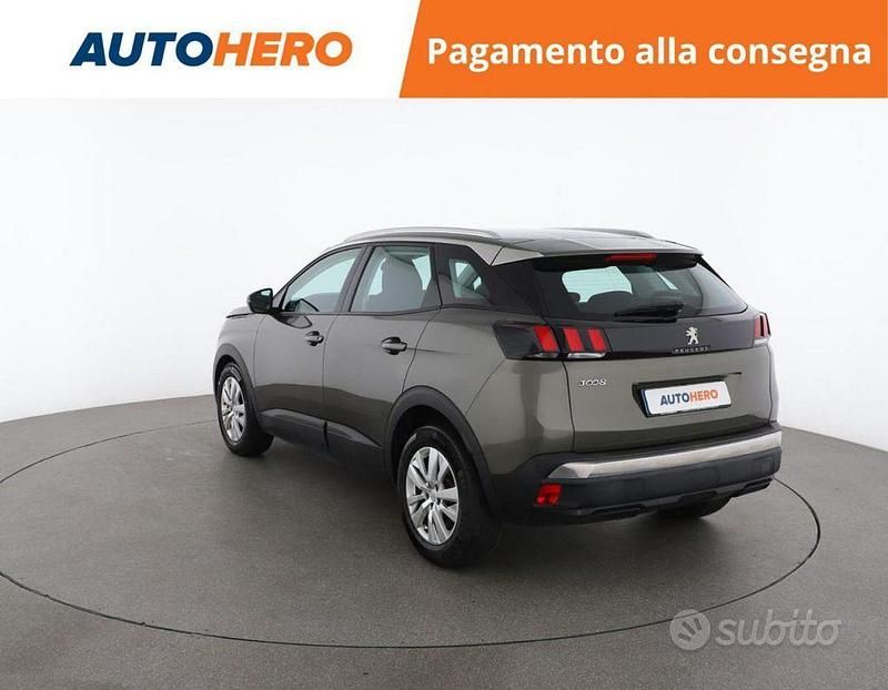 Usata Peugeot 3008 130 CV (95 kW) 2019 Grigio SUV