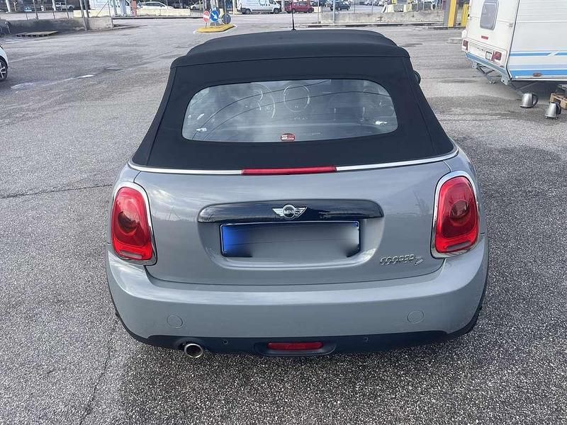 Usata Mini Cooper D Cabriolet 116 CV (85 kW) 2018 Grigio Cabrio