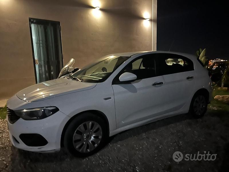 Usata Fiat Tipo 95 CV (69 kW) 2017 Bianco Berlina