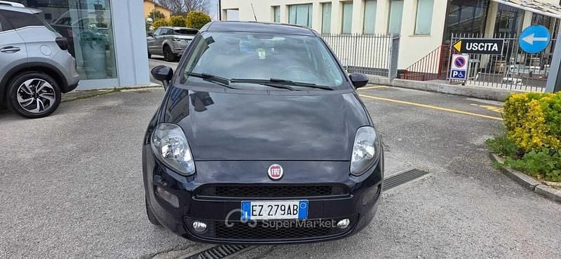 Usata Fiat Punto 77 CV (56 kW) 2015 Blu Utilitaria