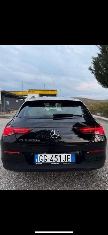 Usata Mercedes CLA200 Business 149 CV (109 kW) 2021 Nero Berlina