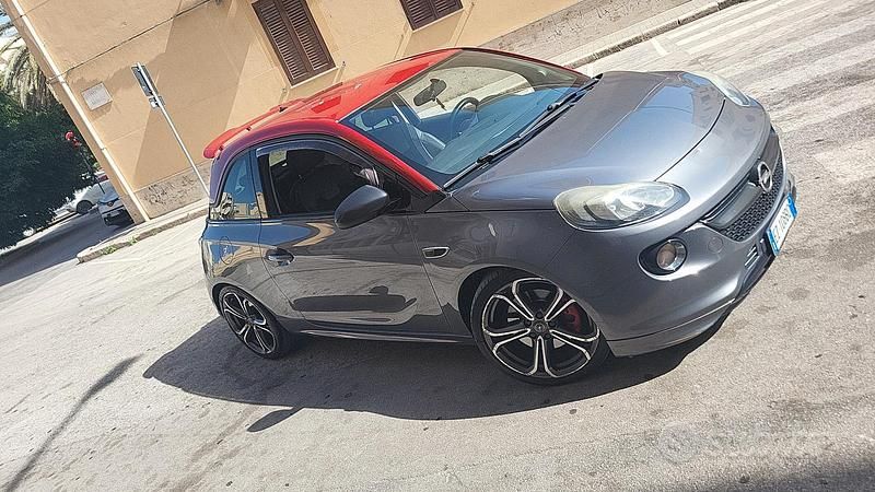Usata Opel Adam Edition 150 CV (110 kW) 2015 Grigio Utilitaria