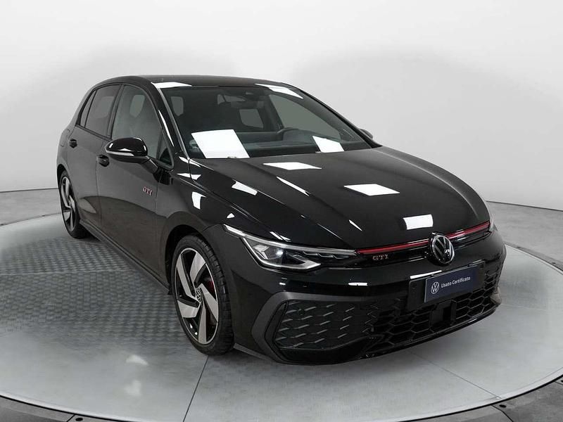 Usata VW Golf VIII GTI 265 CV (194 kW) 2025 Nero Utilitaria