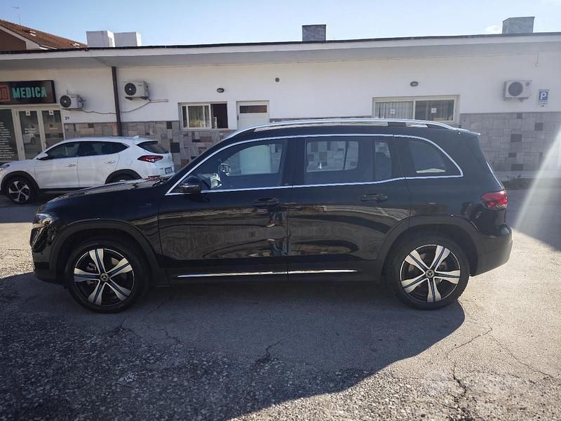 Usata Mercedes EQB300 167 kW (228 CV) 2022 Nero SUV