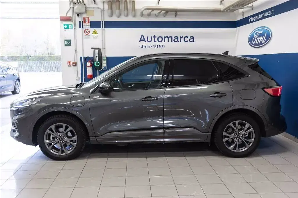 Usata Ford Kuga ST-Line X 225 CV (165 kW) 2021 Grigio SUV