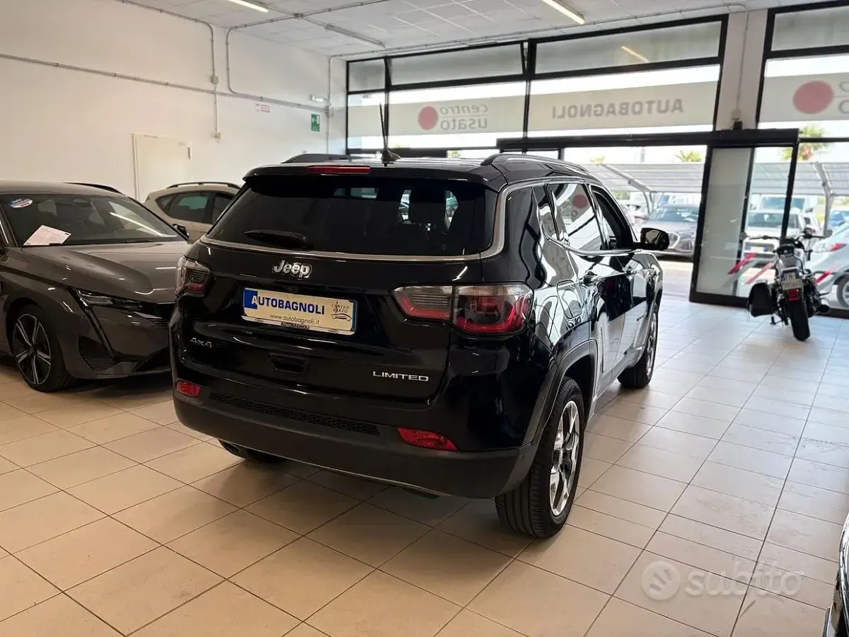 Usata Jeep Compass Limited 140 CV (102 kW) 2019 Nero SUV