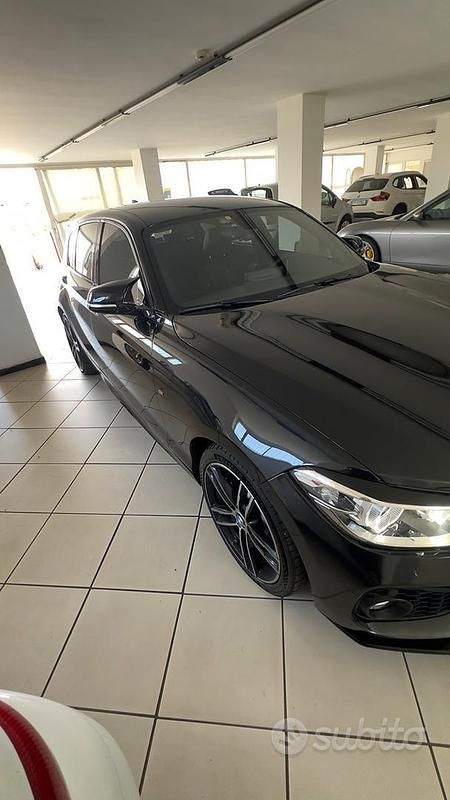 Usata BMW 125 Efficient Dynamics 224 CV (164 kW) 2019 Nero Utilitaria