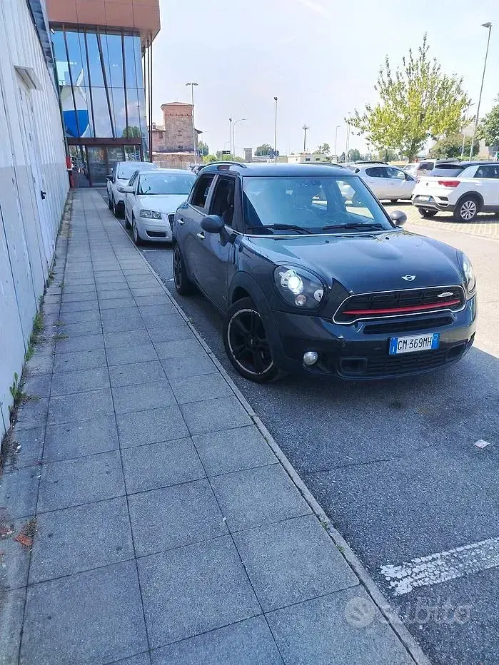 Usata Mini Countryman 143 CV (105 kW) 2015 Nero SUV