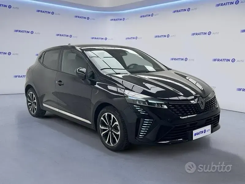 Usata Renault Clio V Techno 90 CV (66 kW) 2025 Nero Berlina