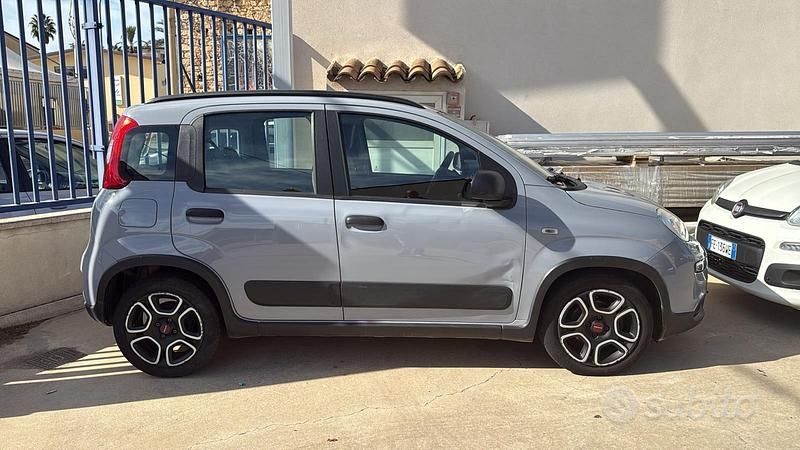 Usata Fiat Panda 70 CV (51 kW) 2022 Blu Monovolume