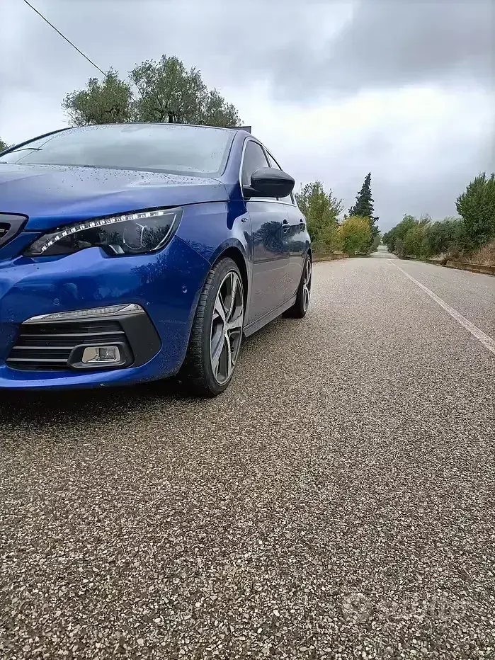 Usata Peugeot 308 GT-line 180 CV (132 kW) 2018 Blu Berlina