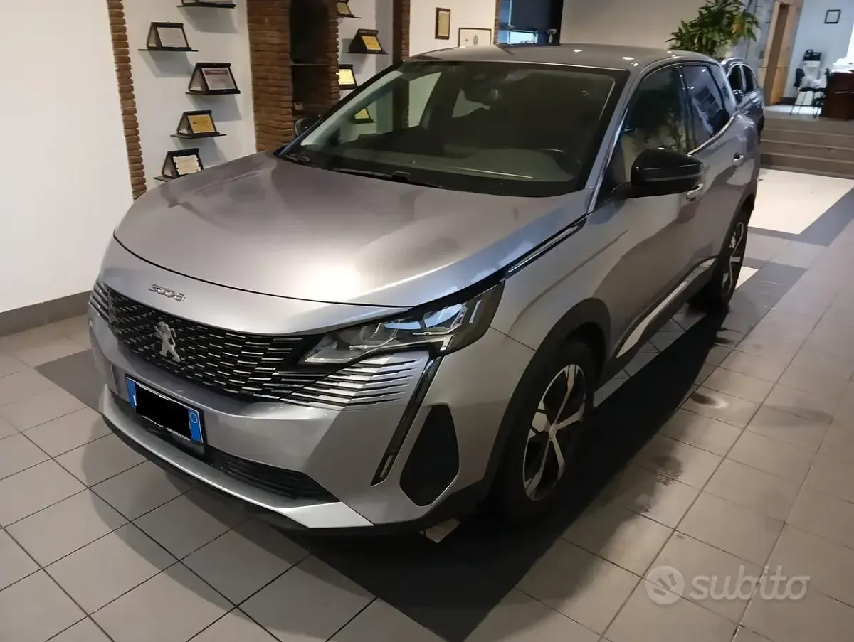 Usata Peugeot 3008 Allure 131 CV (96 kW) 2022 Grigio SUV