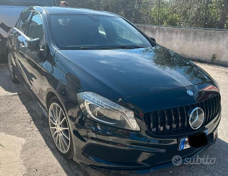 Usata Mercedes A180 AMG 109 CV (80 kW) 2015 Nero Berlina