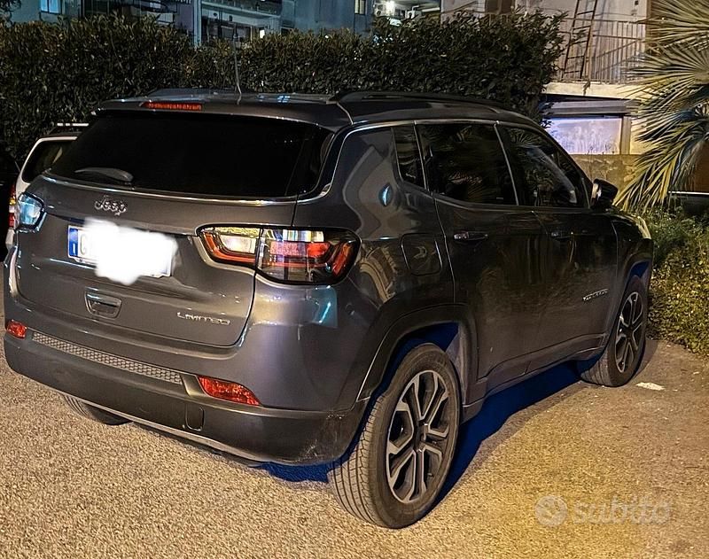 Usata Jeep Compass Limited 131 CV (96 kW) 2022 Grigio SUV