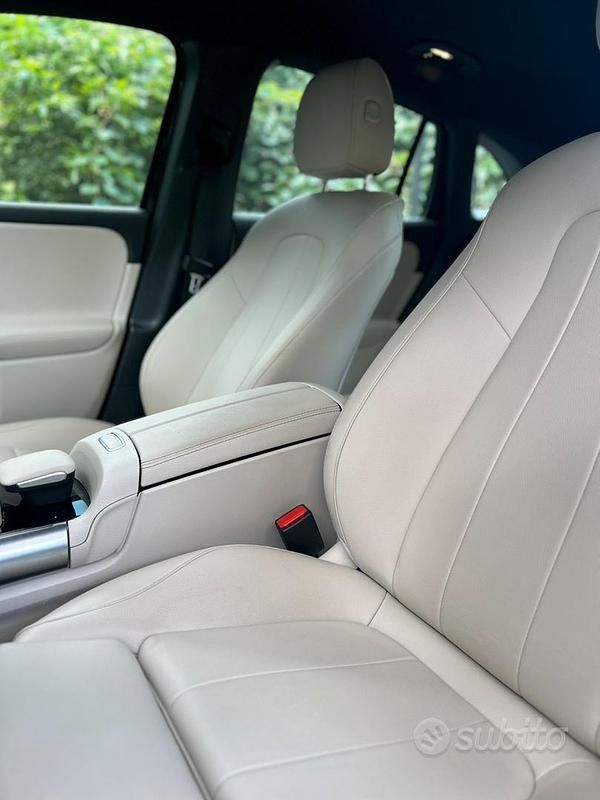Usata Mercedes EQA250 111 kW (151 CV) 2022 SUV