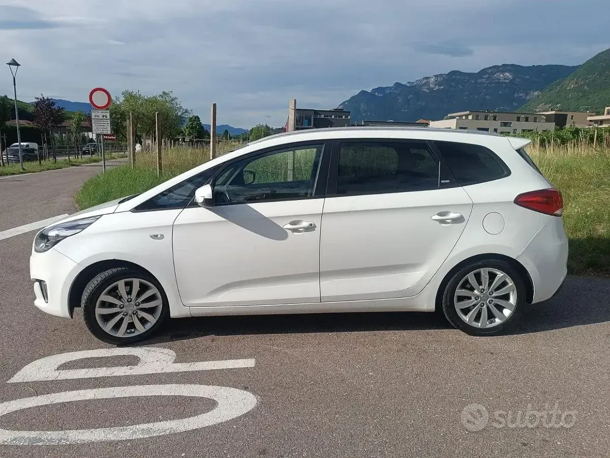 Usata Kia Carens 116 CV (85 kW) 2016 Bianco Monovolume